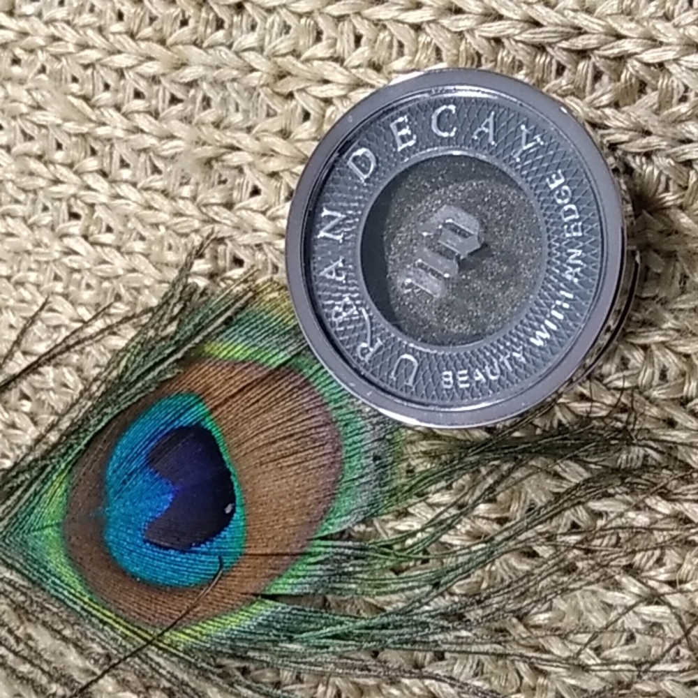 URBAN DECAY EYESHADOW SINGLE IN THE SHADE OF COBRA - Picture 4 of 4